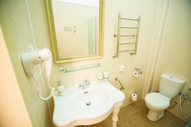 Аденоматозный полип прямой кишки - причины, симптомы и лечение